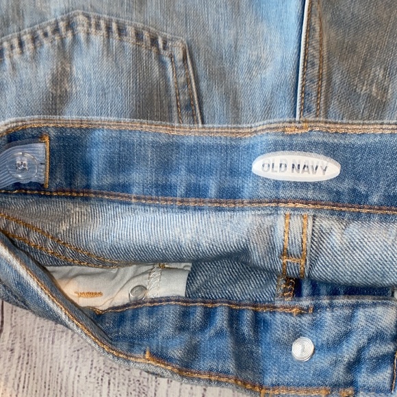 ✨Old Navy Shorts Distressed Shorts Size 10 - Picture 4 of 5